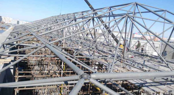 格尔木细数网架装配中抉择应用钢结构对室第的优势